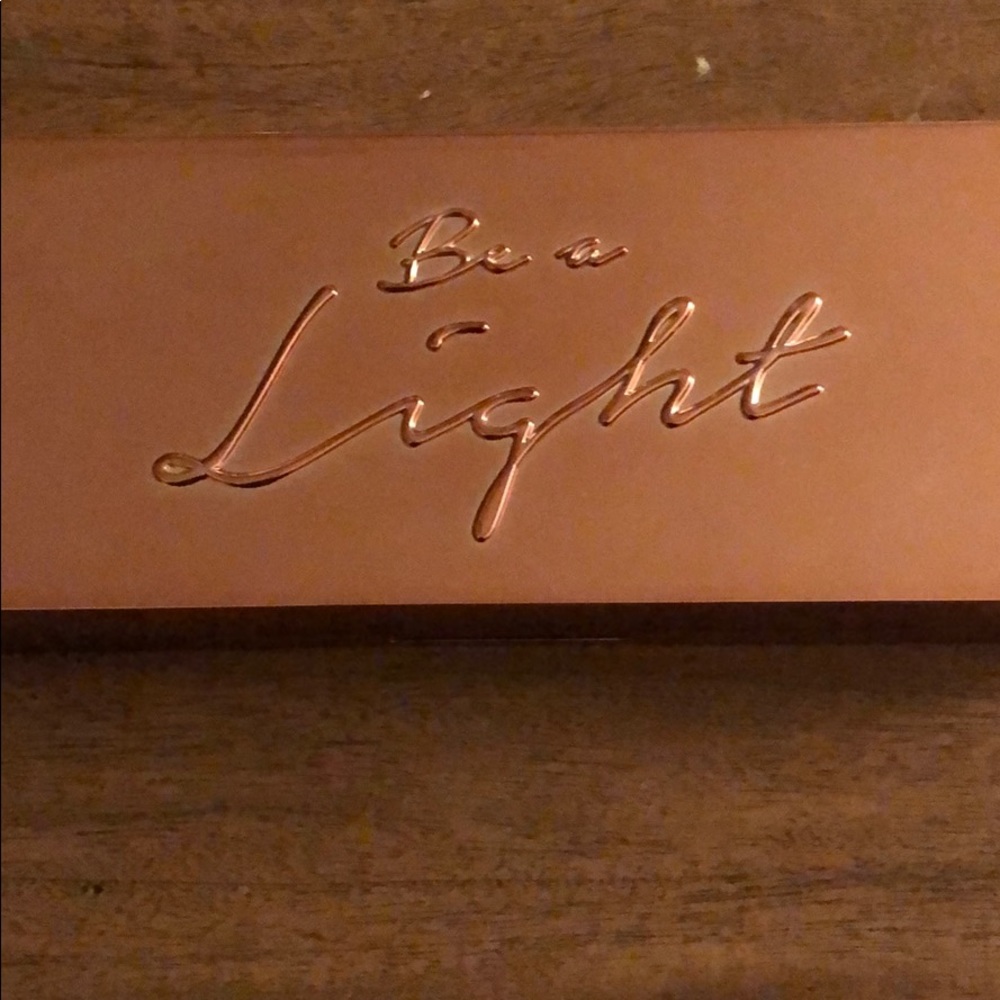 BECCA Be A Light AND Clinique Mini Quad